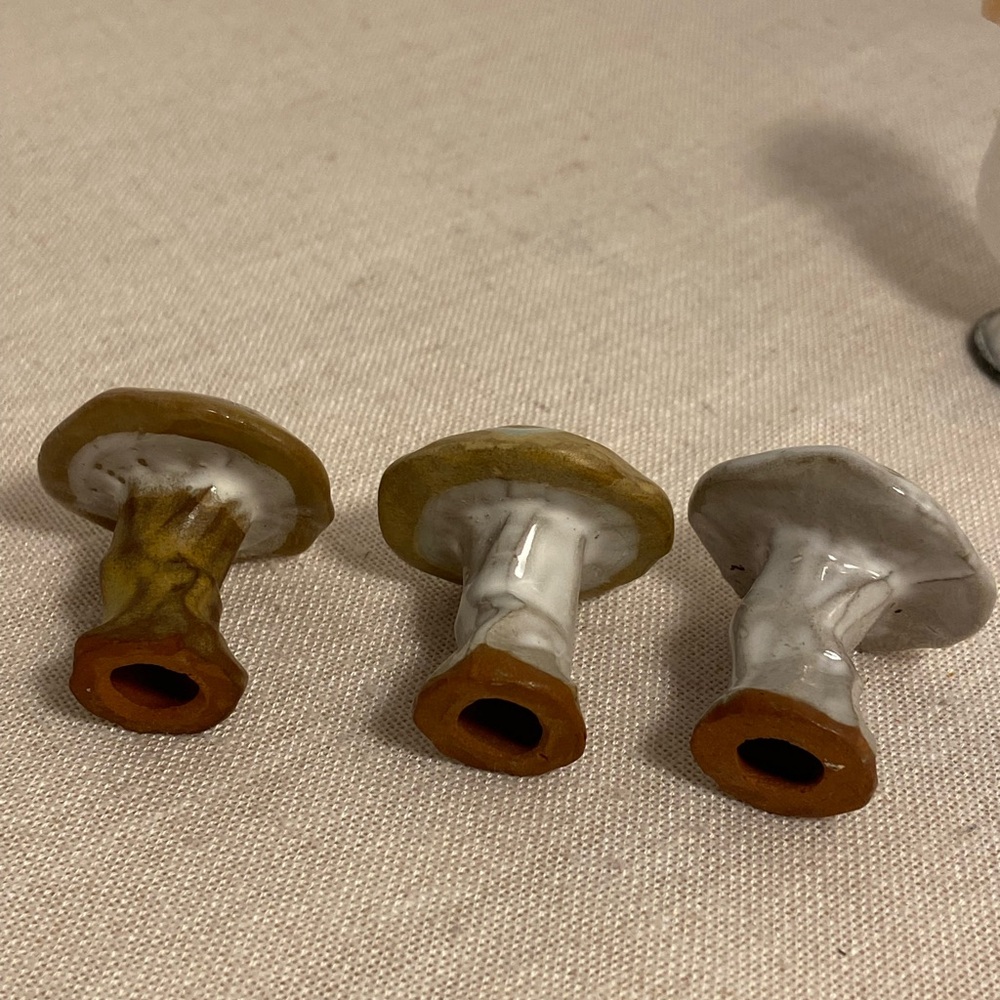 8 vintage mushroom figurine SET stone boho art painted ceramic LOT 70s MCM lot - Picture 14 of 16